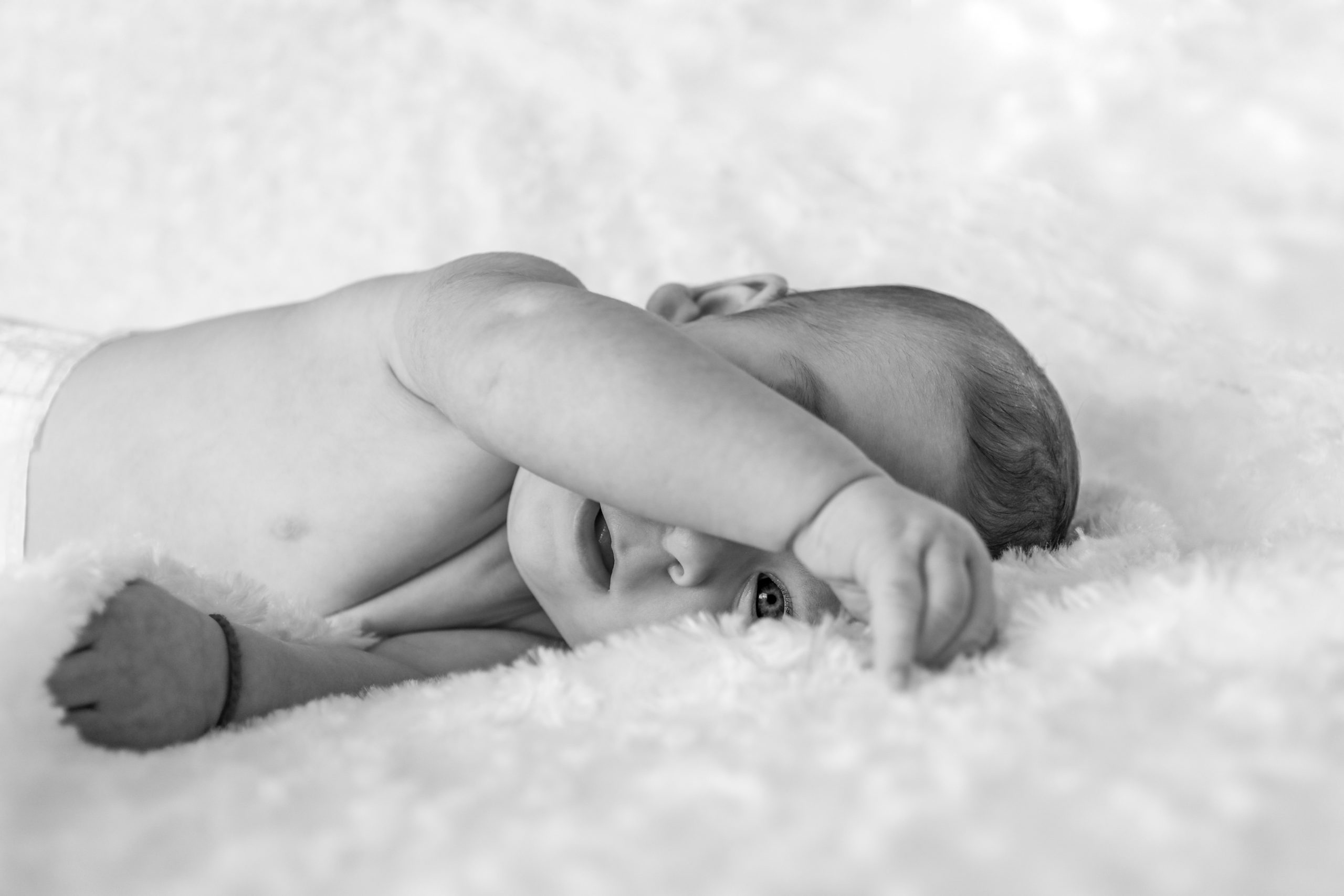 Le guide du bébé de 2 mois : comment bien s'en occuper ? - Royaume