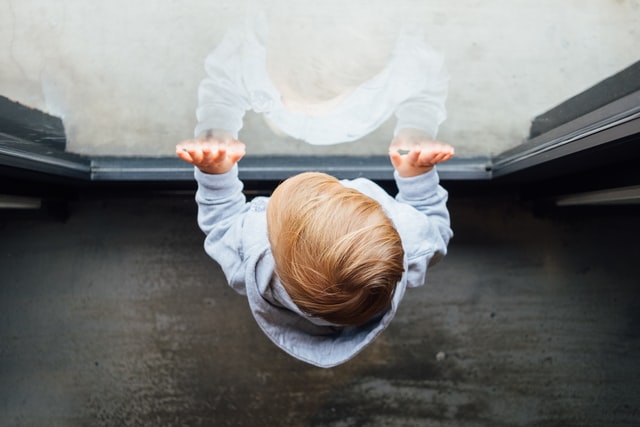 Il s'agit d'une intervention très simple et courte pour les jeunes enfants (principalement les enfants d'âge préscolaire).