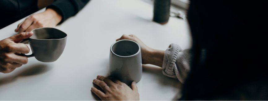 L'efficacité et la tolérance d'un programme intensif de traitement ambulatoire des traumatismes pour les adolescents atteints de TSPT