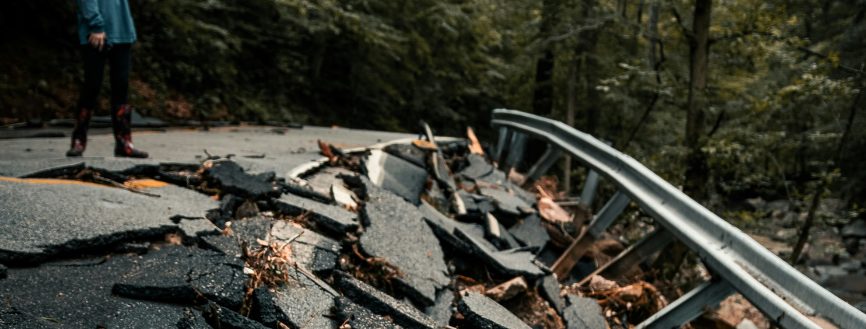 Thérapie EMDR de groupe pour les adolescents touchés par une catastrophe naturelle : efficacité et défis de mise en œuvre