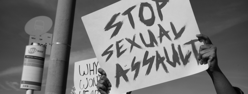 Briser le silence : Valerie Bertinelli, Katie Bird et Jess Michaels parlent publiquement de leur parcours EMDR après un abus sexuel